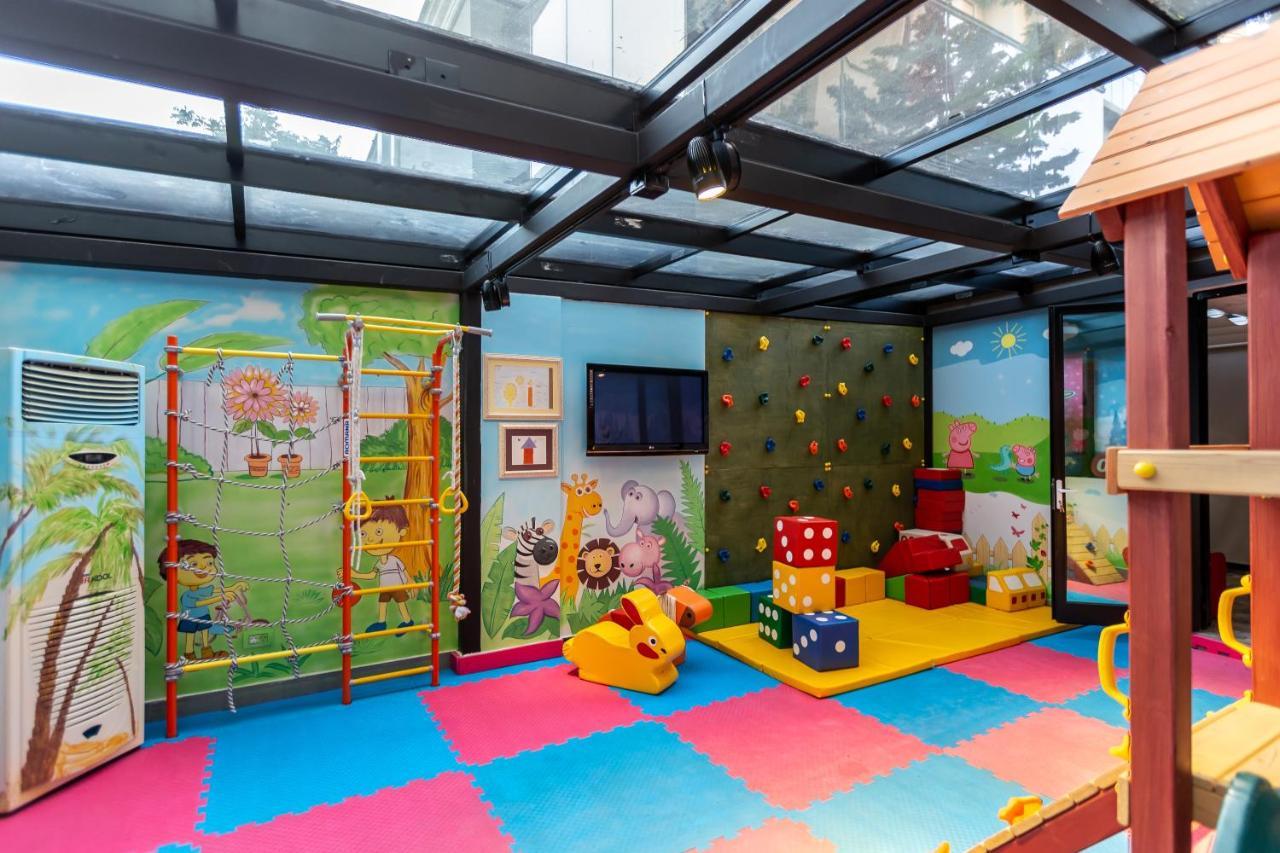 Ivy Garden Hotel Баку Екстериор снимка The Children's Museum of Oakville