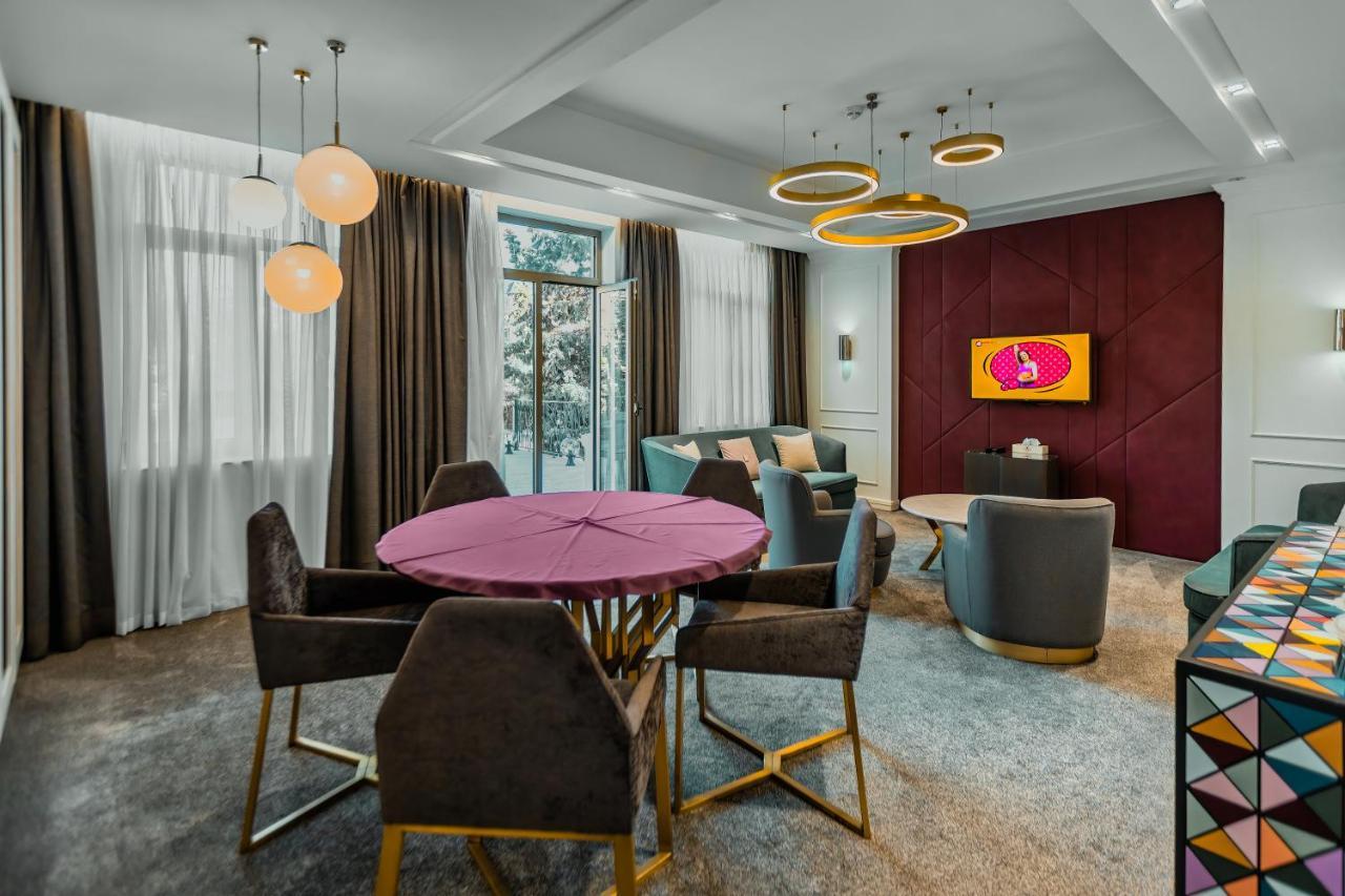 Ivy Garden Hotel Баку Екстериор снимка The interior of the hotel