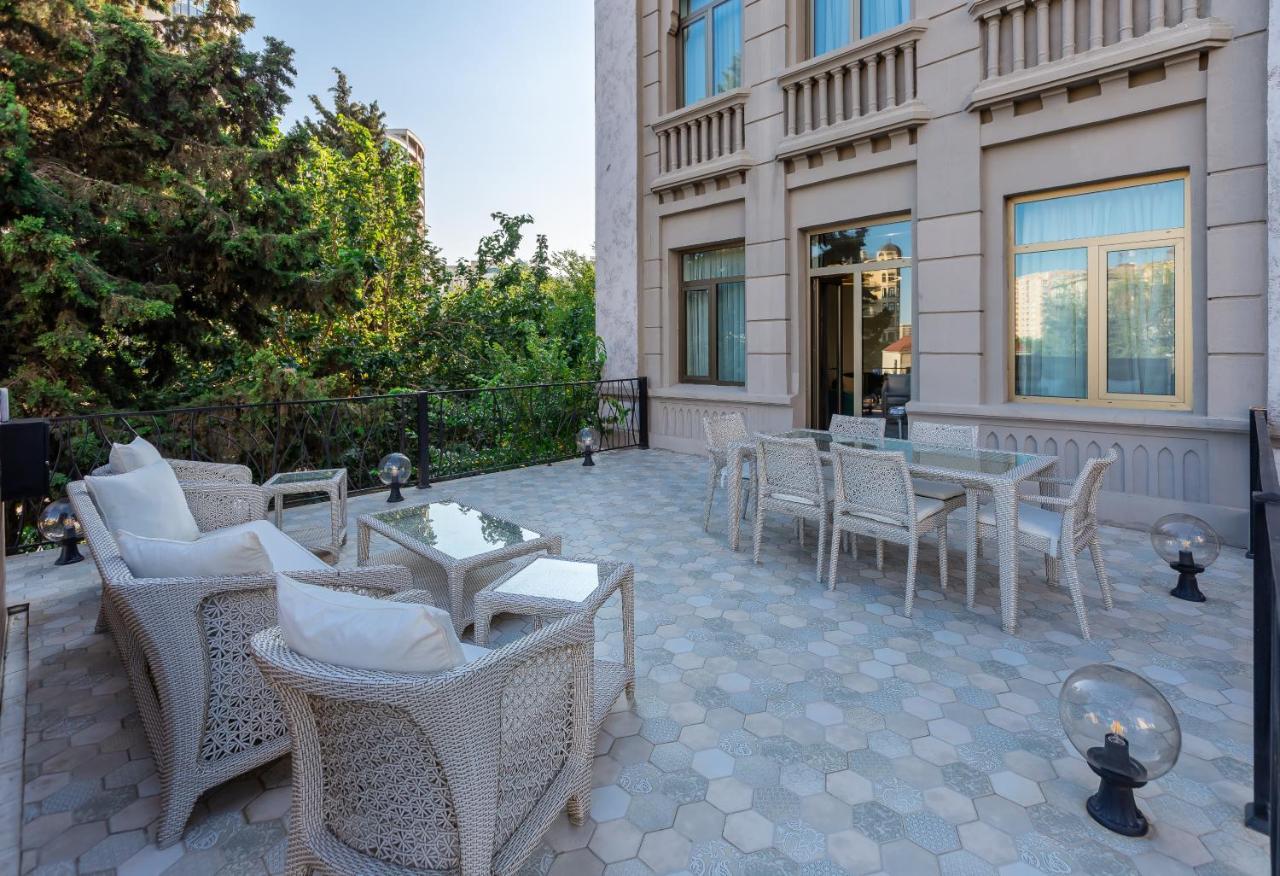 Ivy Garden Hotel Баку Екстериор снимка The hotel's terrace